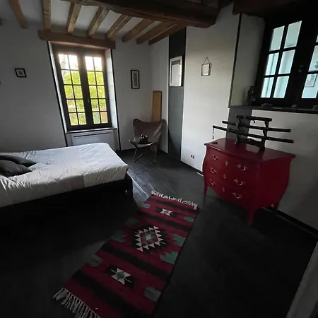 Maison De Bourg * Carcagny